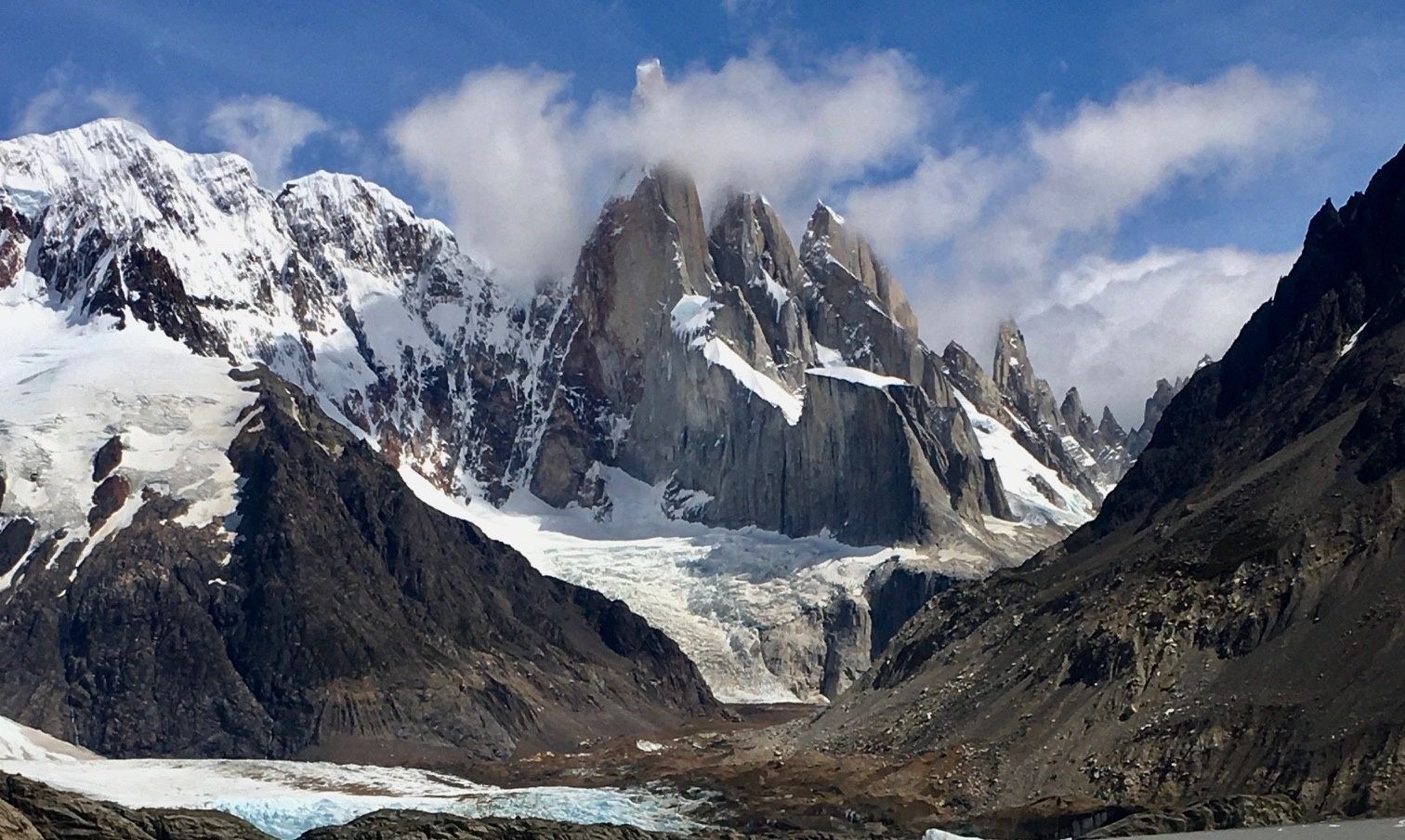 Ascensión al Cerro Torre. Bonatti, Terray y la montaña de los vientos.