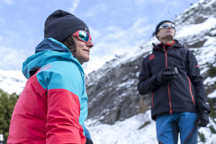 Recomendaciones de ropa y consejos para al monte con frío y nieve, según Miriam Marco