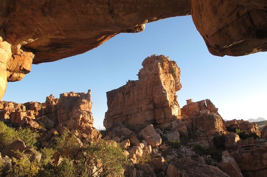 Las montañas Cederberg: formaciones rocosas de piedra arenisca, naturaleza seca y leopardos