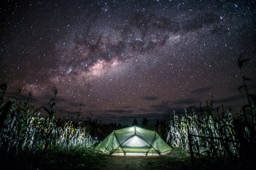 Prepárate para acampar en la naturaleza