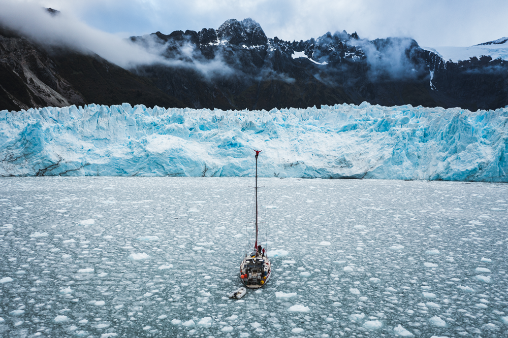 velero expedición Into the Ice
