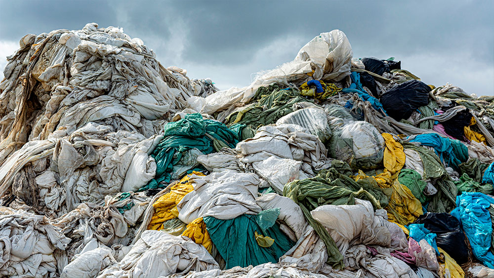 ¿Cuánto tardan en biodegradarse tus prendas de montaña?