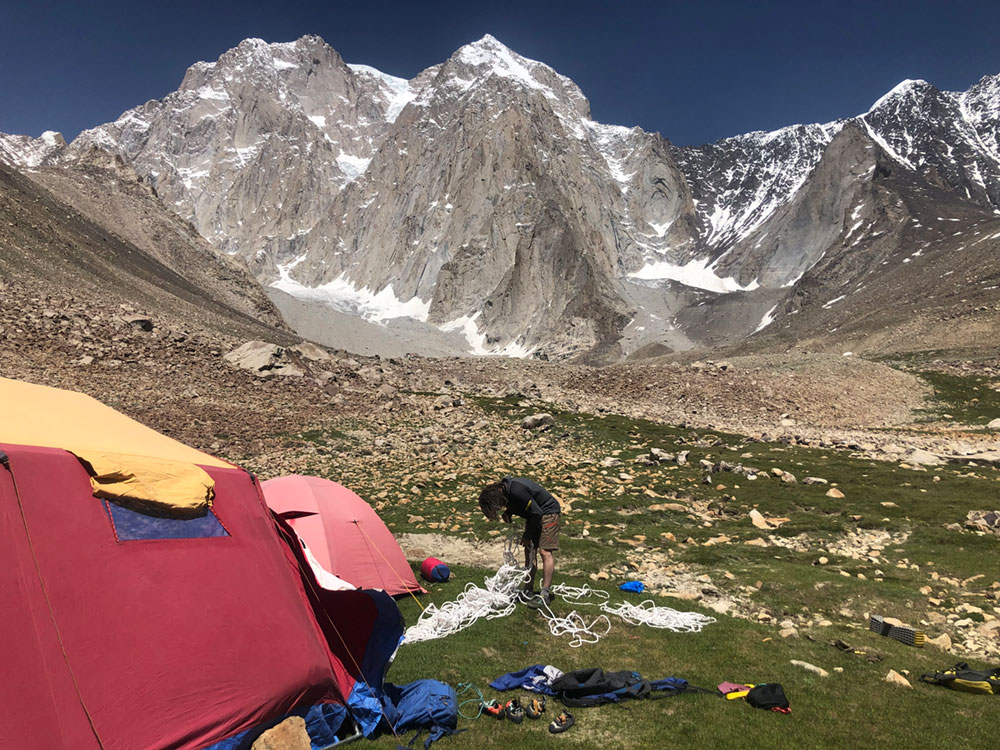 Campo base del Saraghrar